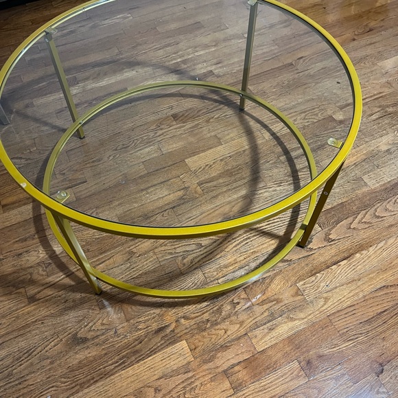 Coffe Table - Picture 2 of 2